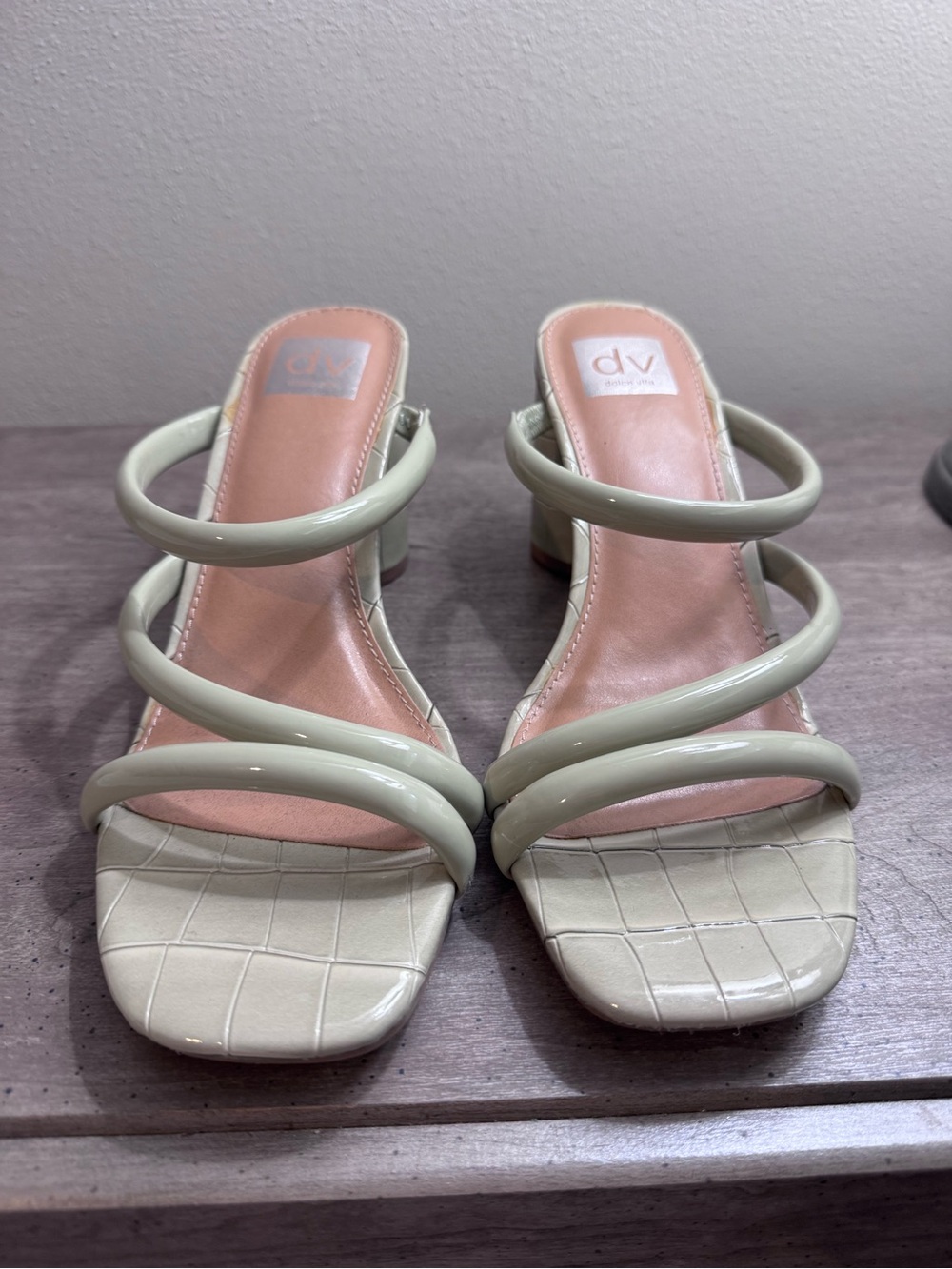 DV by Dolce Vita Cream Triple-Strap Croc-Textured Block Heel Sandals